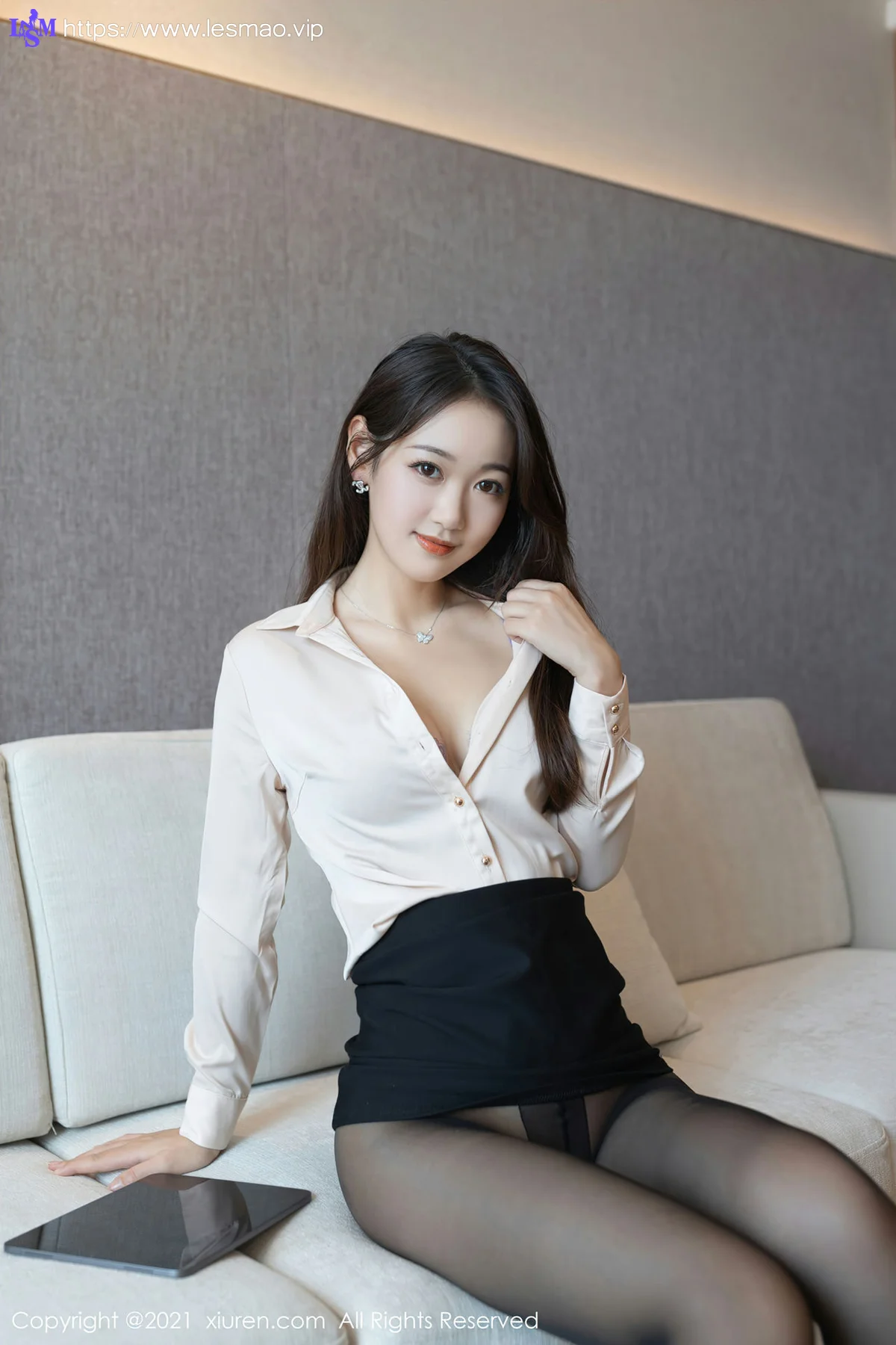 XiuRen 秀人 No.3692 投资顾问主题 唐安琪 性感写真11 - 17