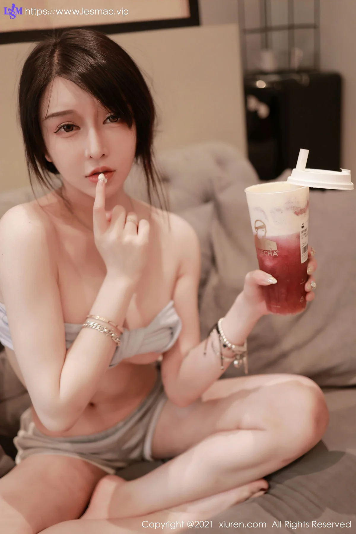 XiuRen 秀人 No.3706 居家女友视觉 玉兔miki 性感写真3 - 37