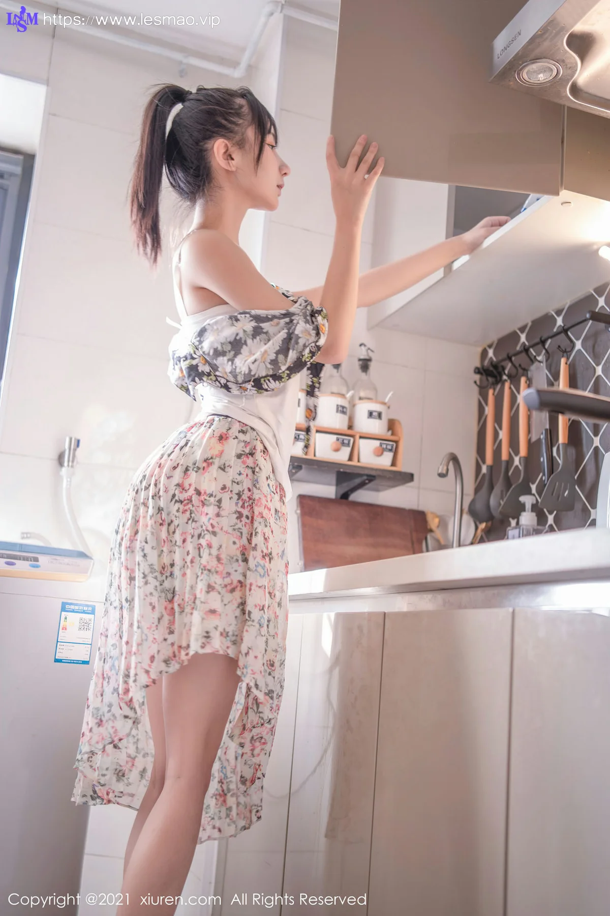 XiuRen 秀人 No.3711 智齿小可爱 小果冻儿 性感写真 - 15
