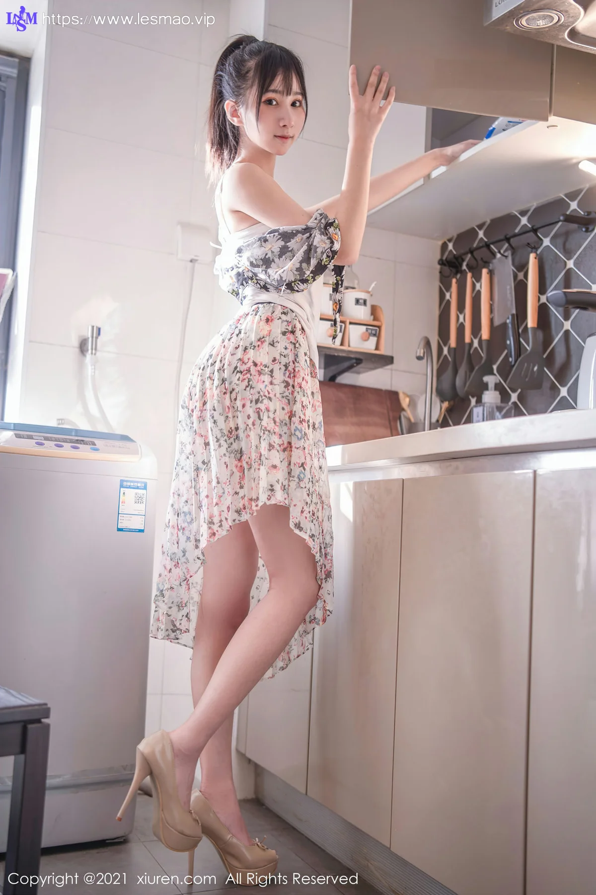 XiuRen 秀人 No.3711 智齿小可爱 小果冻儿 性感写真 - 16