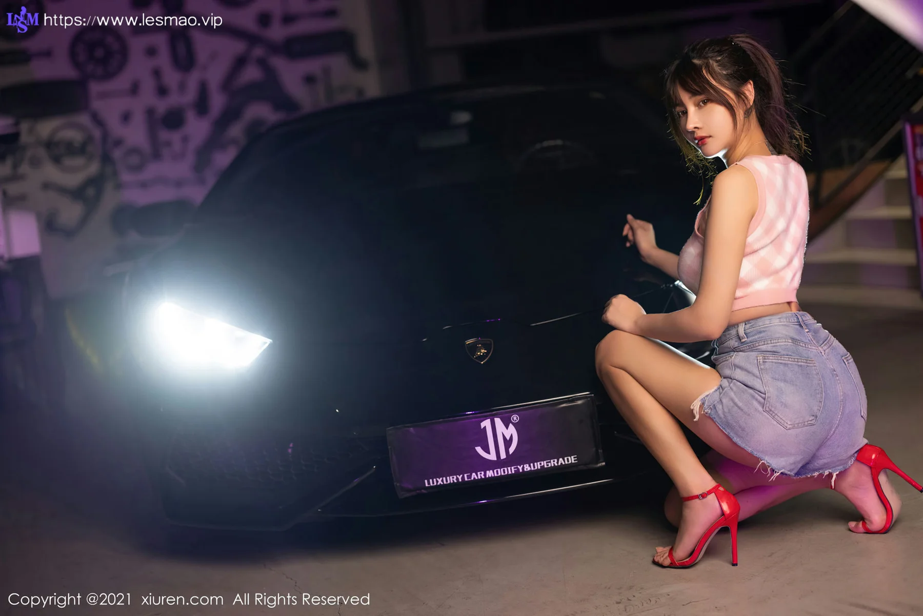 XiuRen 秀人 No.3725 香车与美人 萌奈子 性感写真 - 11