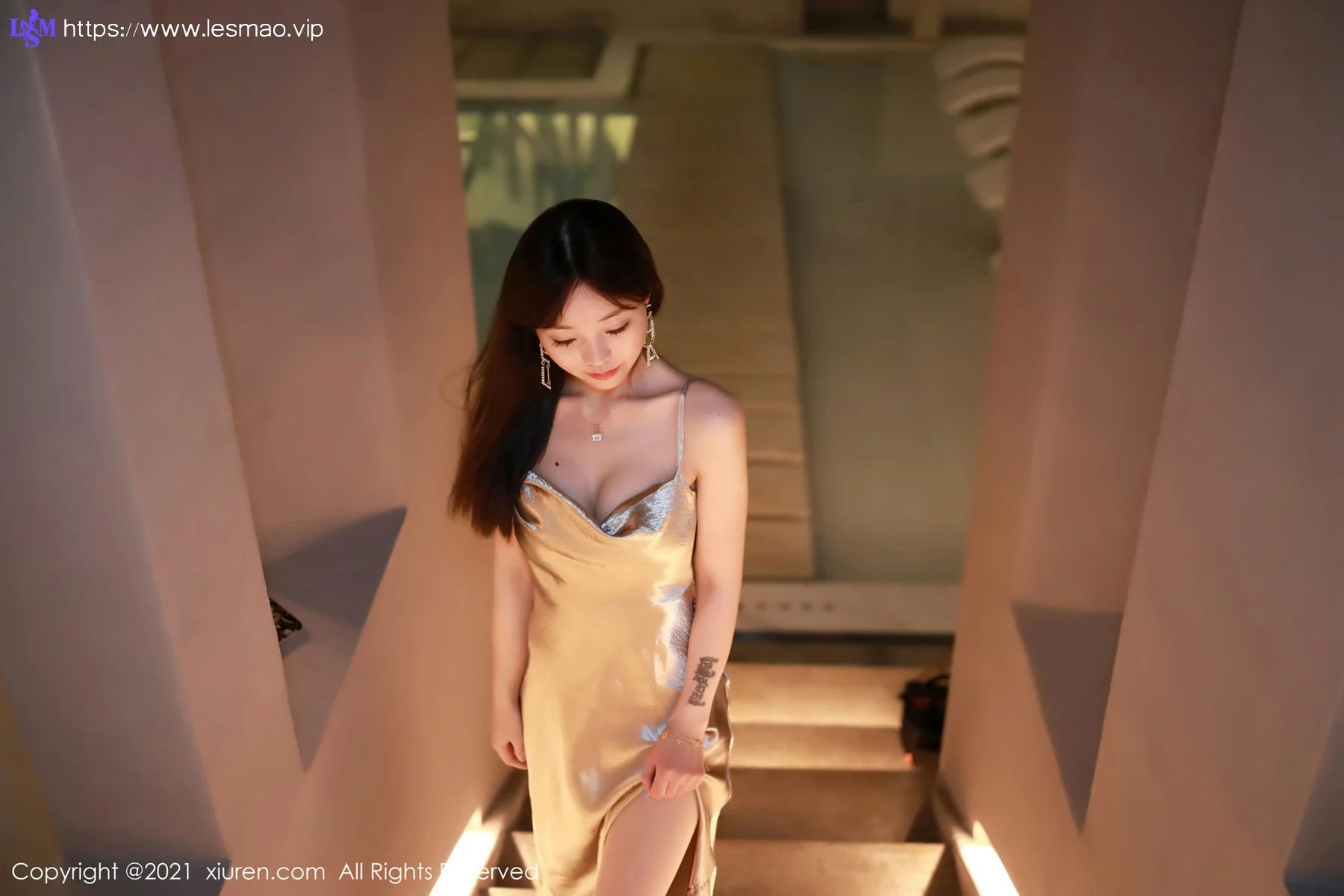 XiuRen 秀人 No.3734 吊裙系列 佘贝拉bella 西双版纳旅拍3 - 15