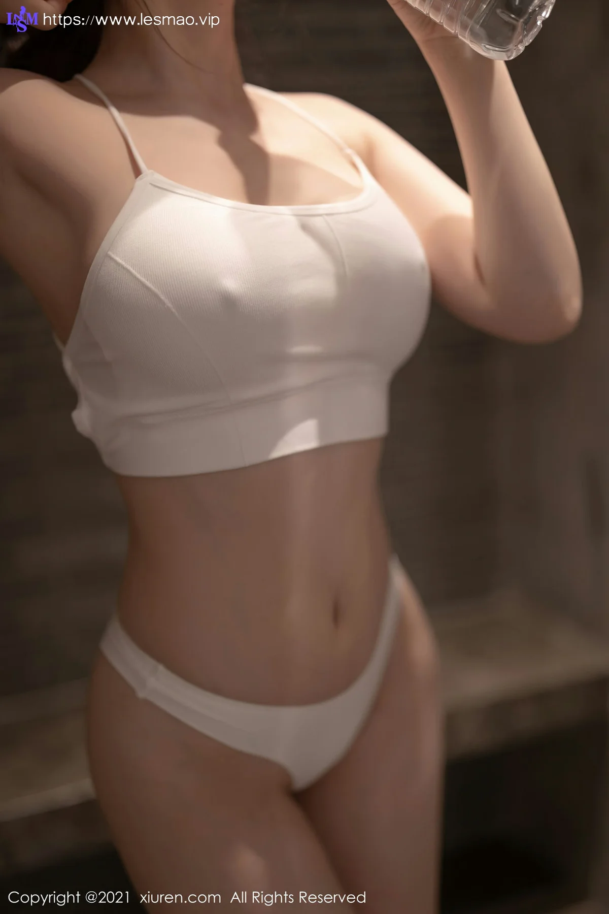 XiuRen 秀人 No.3755 紧身服饰 Cherry绯月樱 江浙沪旅拍33 - 51