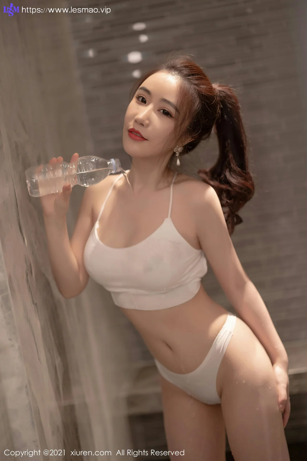 XiuRen 秀人 No.3755 紧身服饰 Cherry绯月樱 江浙沪旅拍33 - 59