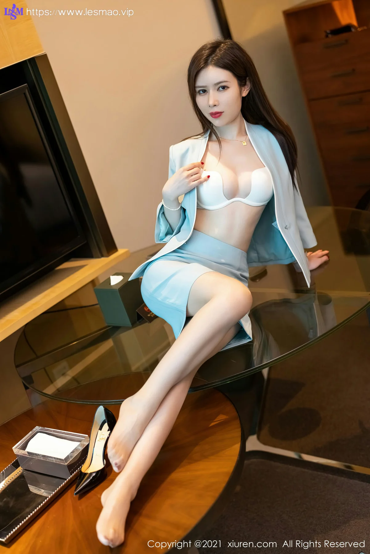 XiuRen 秀人 No.3783 职业装系列 吴雪瑶 性感写真111 - 15