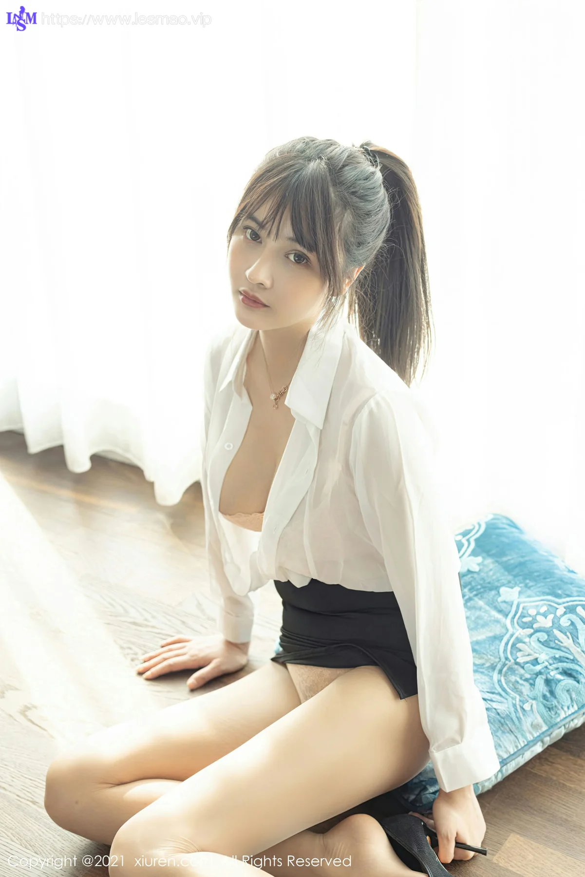 XiuRen 秀人 No.3793 职业OL系列 萌奈子 丰腴有致3 - 28