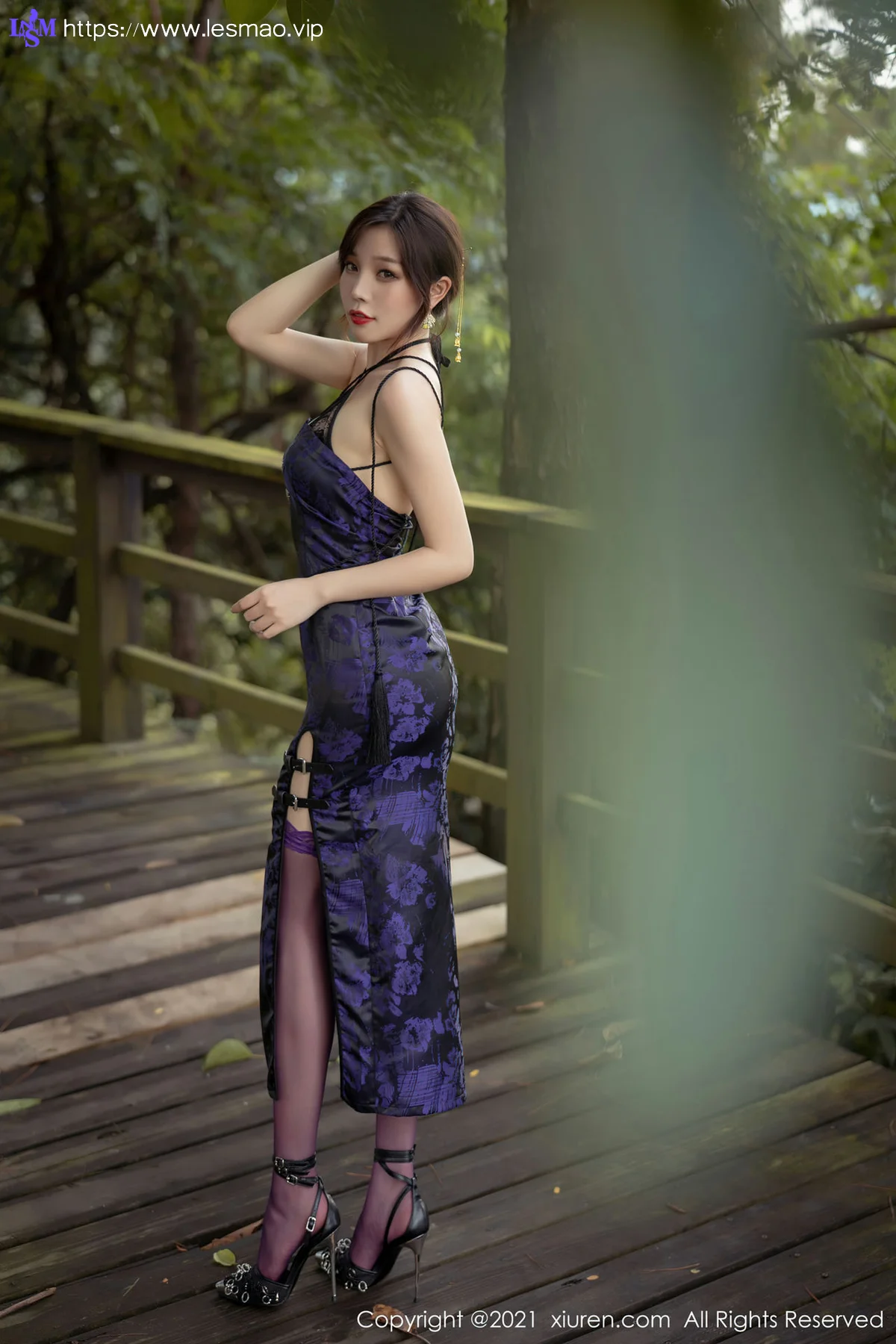 XiuRen 秀人 No.3794 紫色旗袍 芝芝Booty 性感写真11 - 17