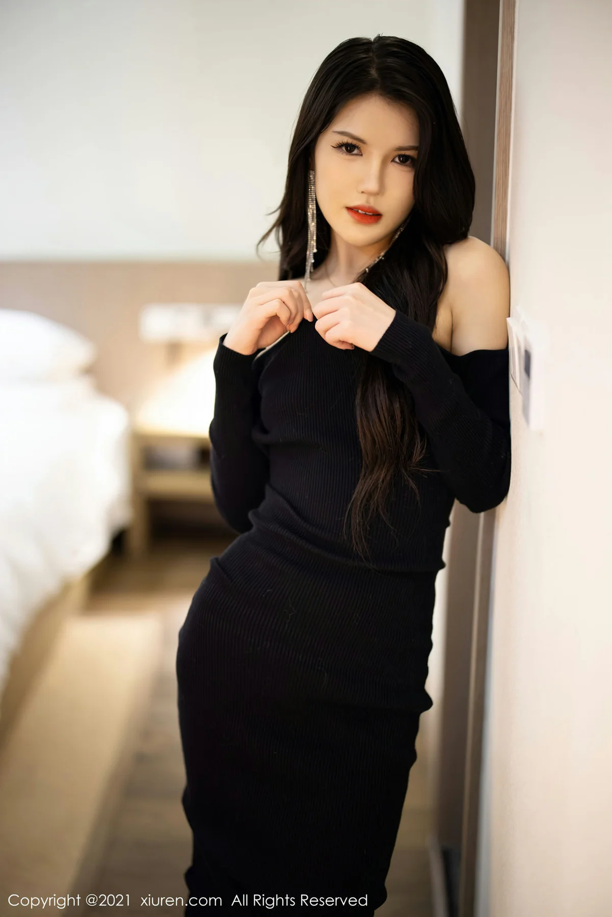 XiuRen 秀人 No.3822 新人模特 媛媛酱belle 杭州旅拍22 - 24