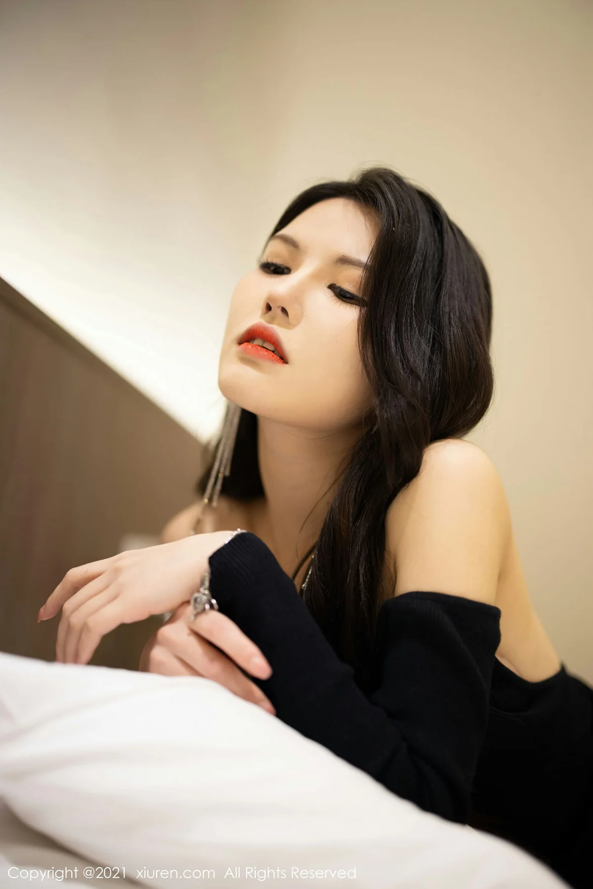 XiuRen 秀人 No.3822 新人模特 媛媛酱belle 杭州旅拍22 - 51