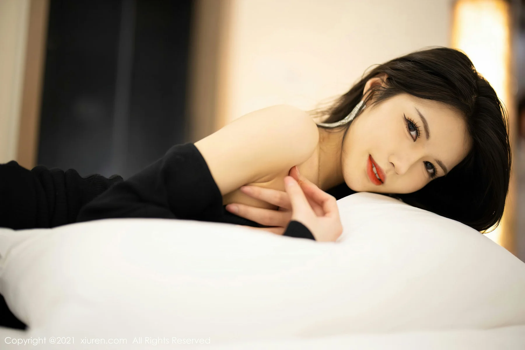 XiuRen 秀人 No.3822 新人模特 媛媛酱belle 杭州旅拍22 - 53