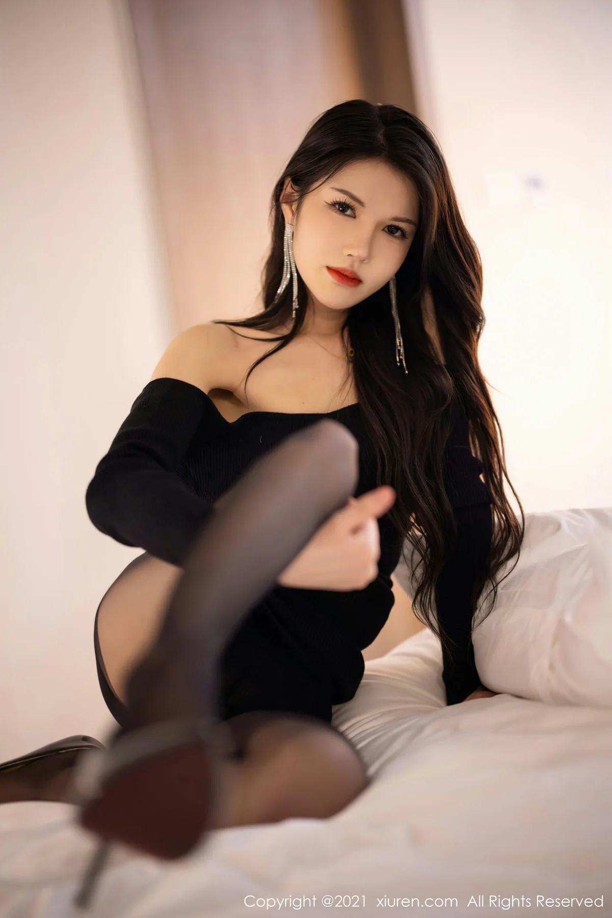 XiuRen 秀人 No.3822 新人模特 媛媛酱belle 杭州旅拍22 - 64