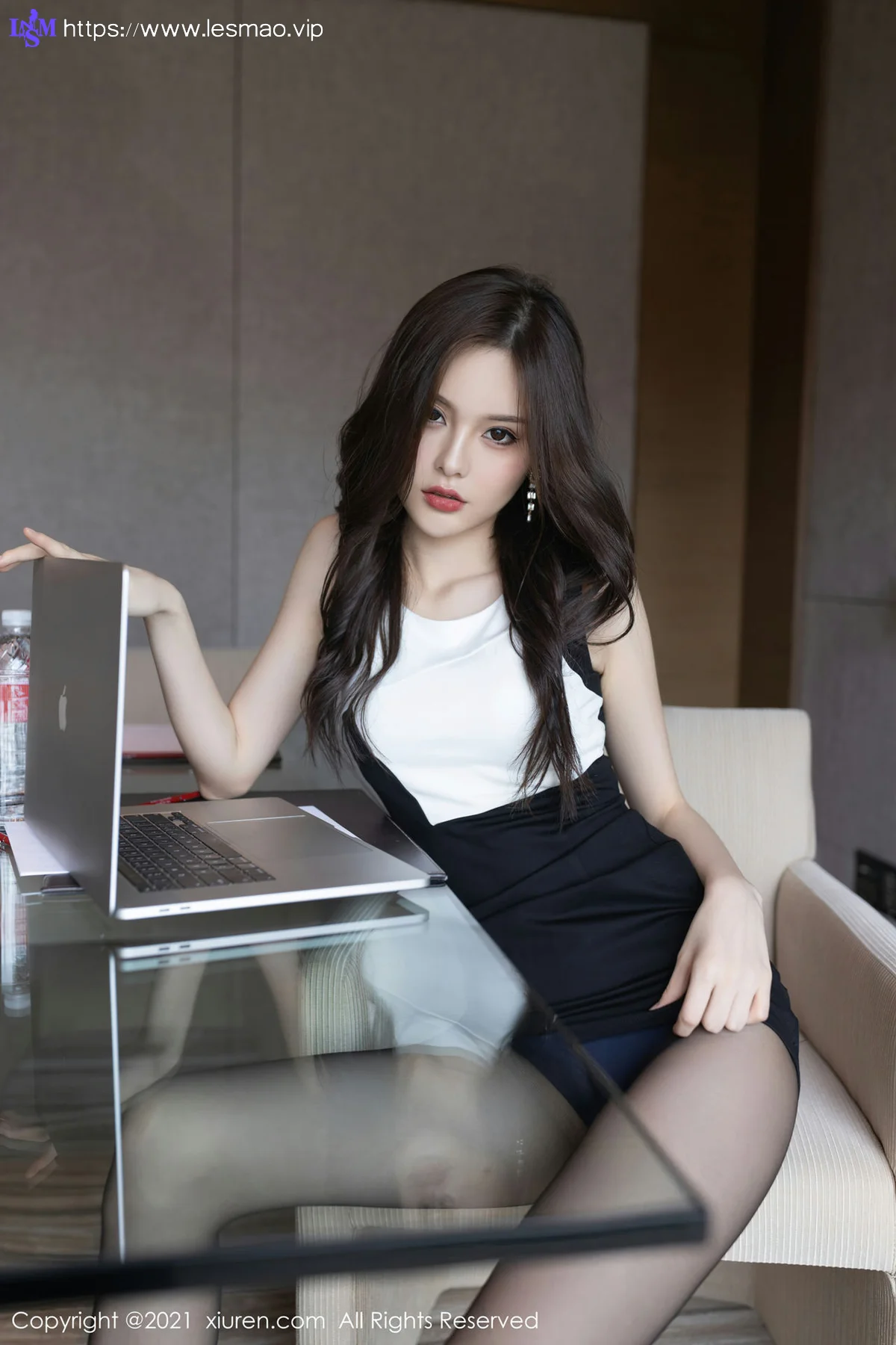 XiuRen 秀人 No.3824 会议室主题 王心怡 性感写真111 - 28