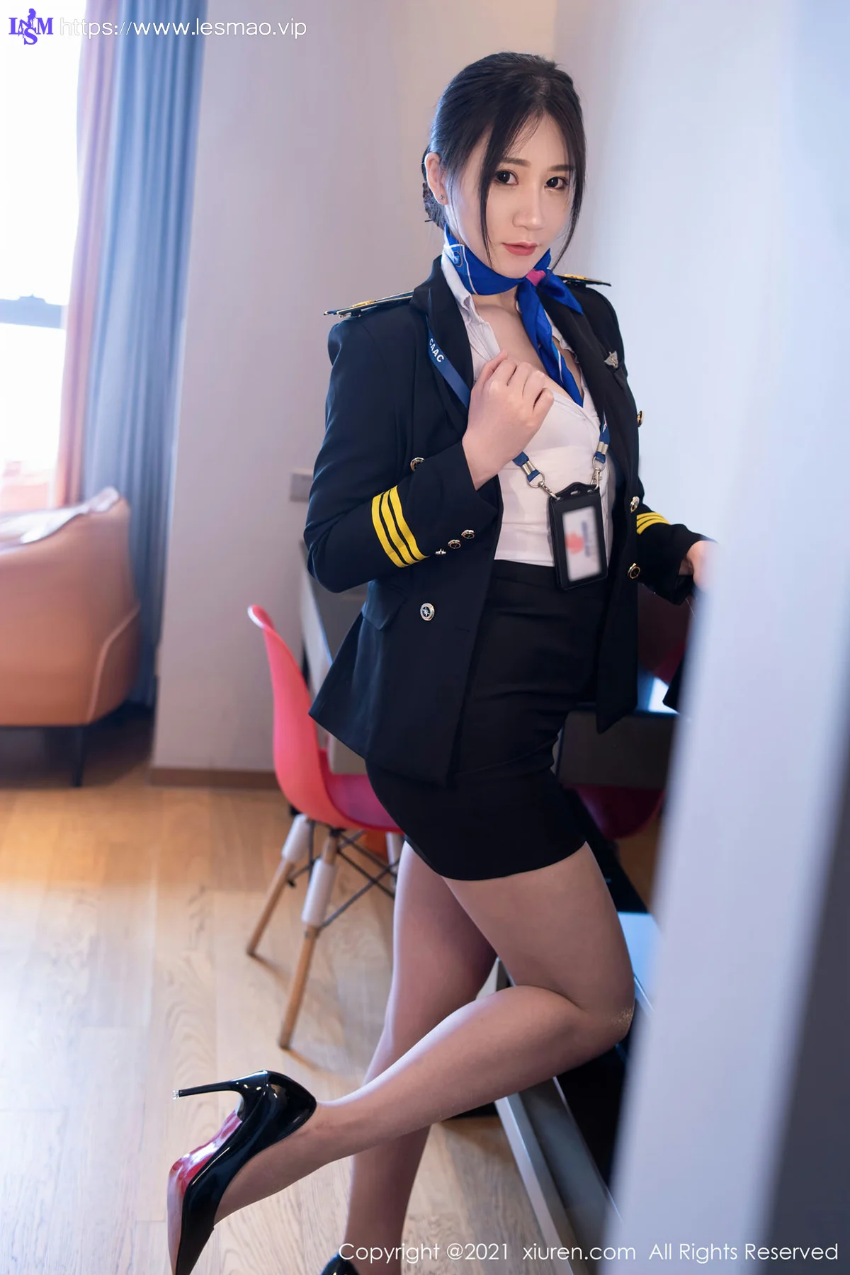 XiuRen 秀人 No.3839 制服机长御姐 顾乔楠Cora 性感写真2 - 17