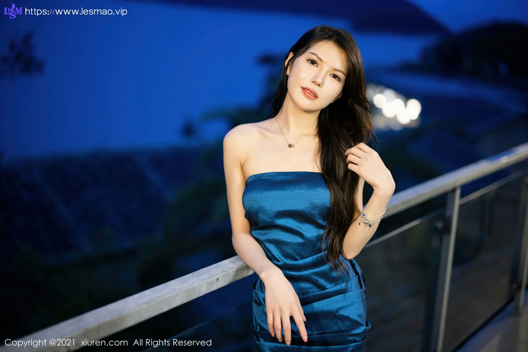 XiuRen 秀人 No.3851 御姐礼裙 媛媛酱belle 新人模特2 - 4