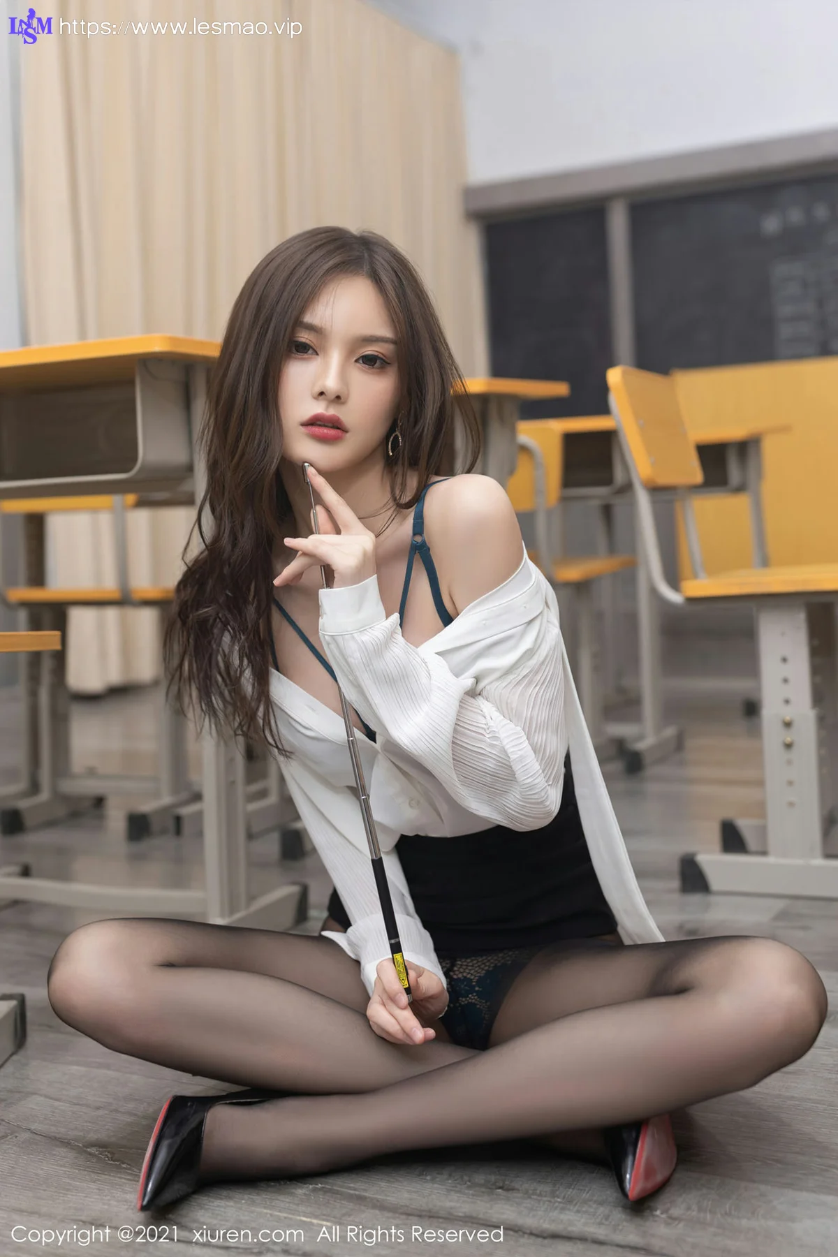 XiuRen 秀人 No.3852 经典职业装 王心怡 性感写真1 - 49