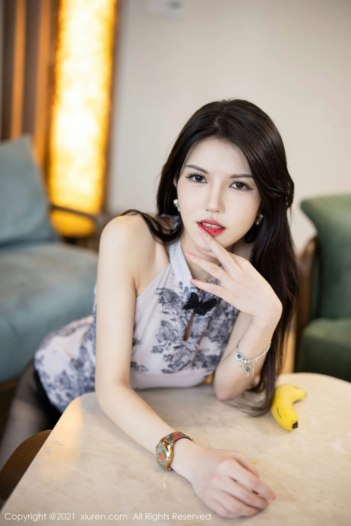 XiuRen 秀人 No.3887 古典旗袍 媛媛酱belle 杭州旅拍 - 29