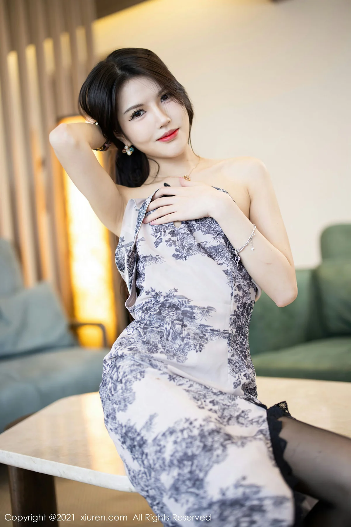 XiuRen 秀人 No.3887 古典旗袍 媛媛酱belle 杭州旅拍 - 37