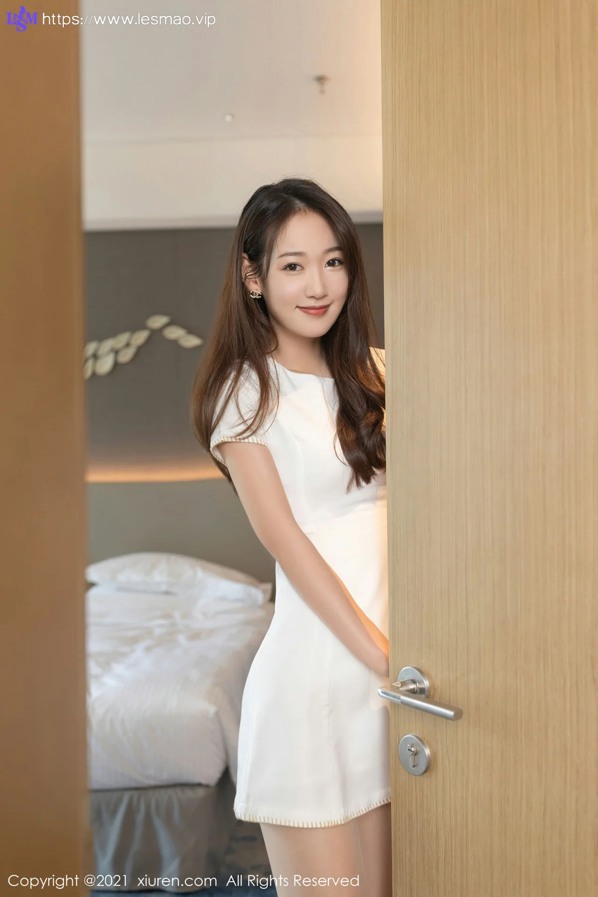 XiuRen 秀人 No.3895 借宿学长家主题 唐安琪 性感写真11 - 16