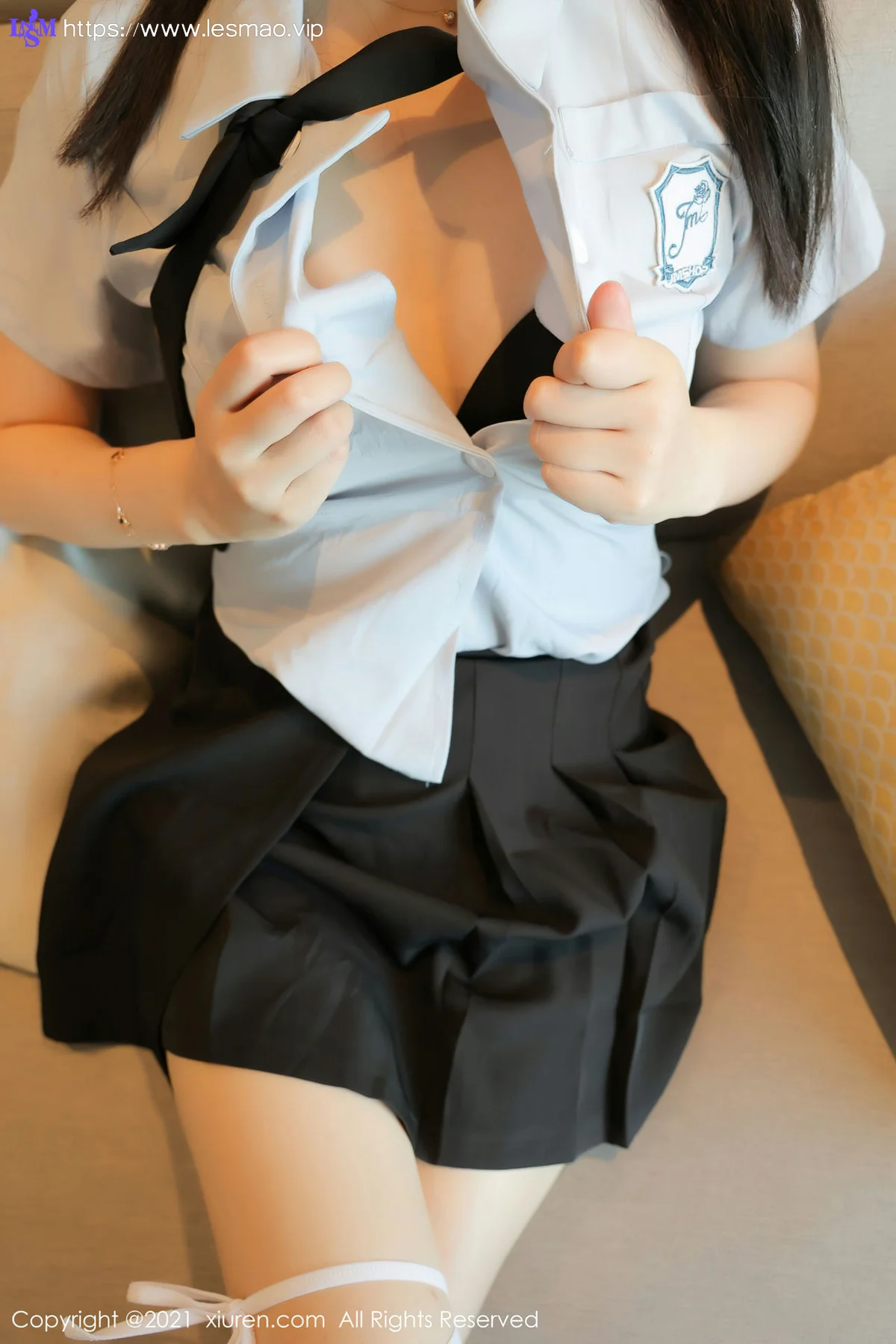 XiuRen 秀人 No.3918 summer宝宝 新人诱惑制服 - 23