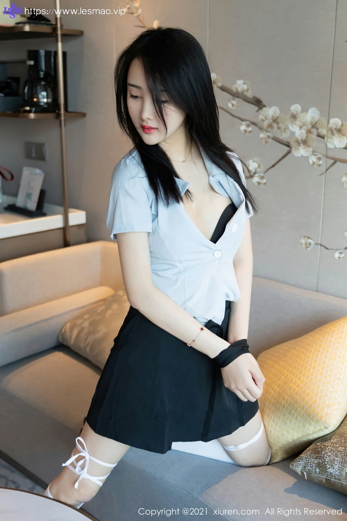 XiuRen 秀人 No.3918 summer宝宝 新人诱惑制服 - 31