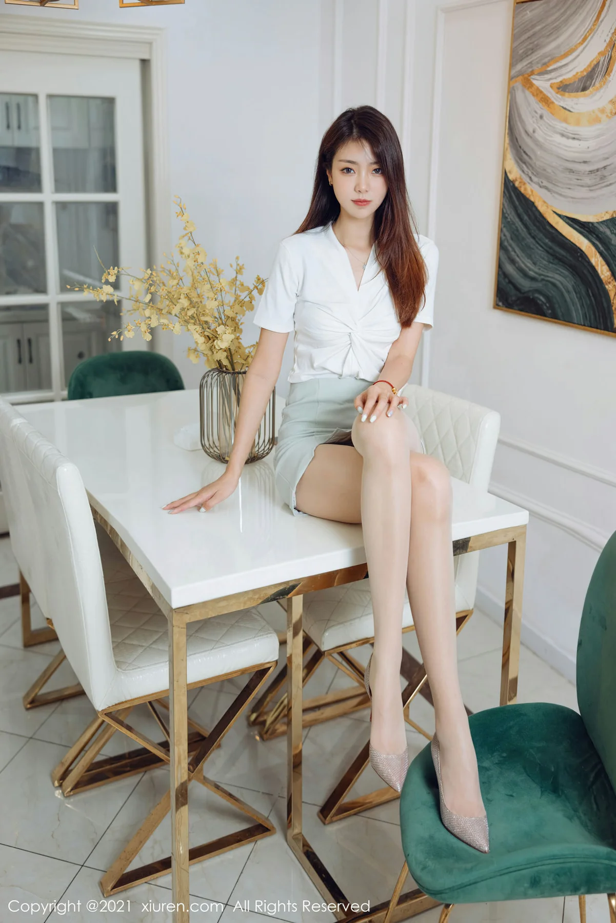 XiuRen 秀人 No.3924 可樂vicky 玉足美腿ol - 22
