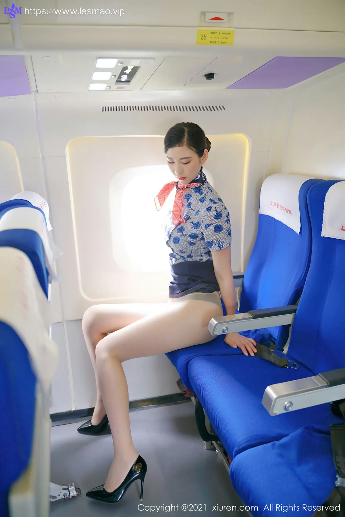 XiuRen 秀人 No.3947 李雅柔182cm 性感空姐制服 - 14
