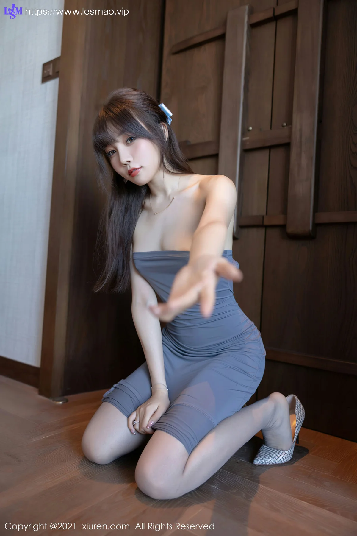 XiuRen 秀人 No.3978 湿身灰丝 芝芝Booty 深圳旅拍22 - 41