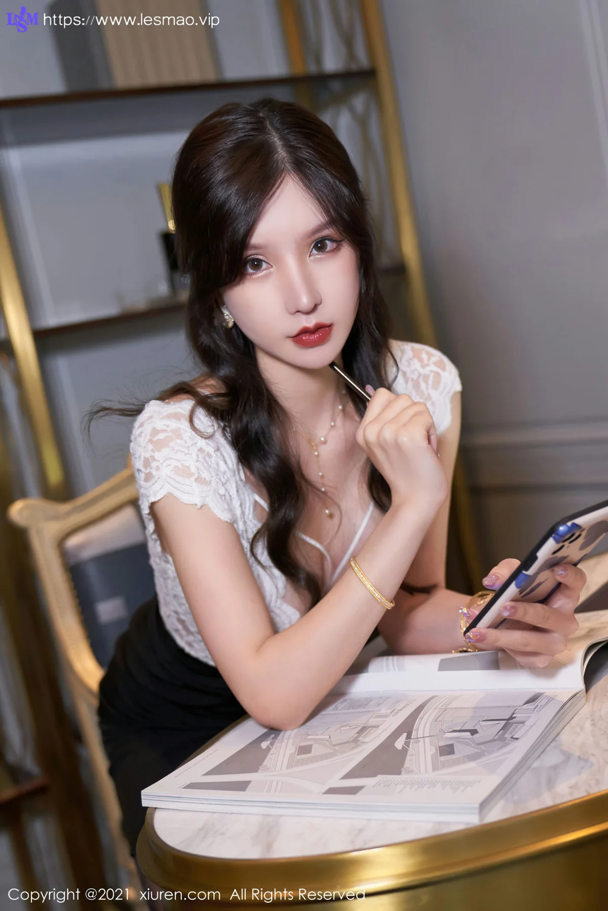 XiuRen 秀人 No.3992 秘书OL剧情主题 周于希Sandy 性感写真 - 25