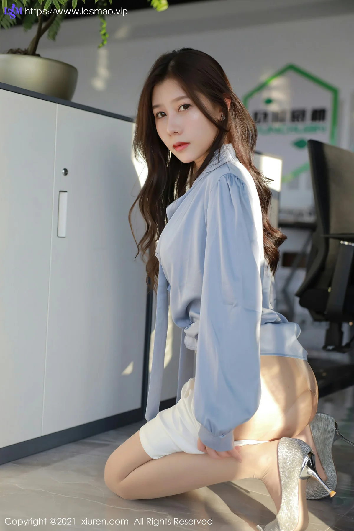 XiuRen 秀人 No.3994 加班剧情 尹甜甜 性感写真 - 72