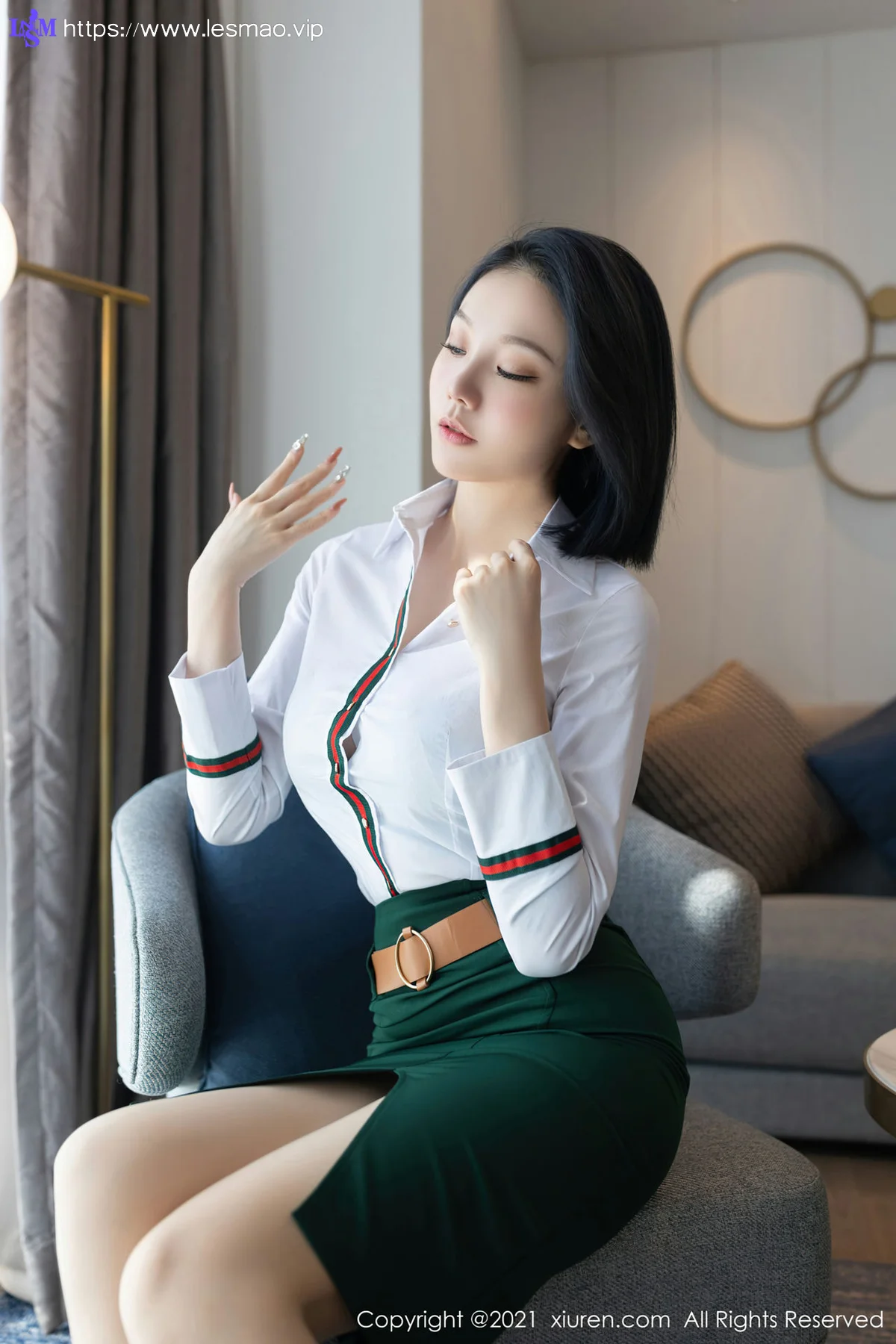 XiuRen 秀人 No.3996 借宿主题 安然Maleah 性感写真 - 14