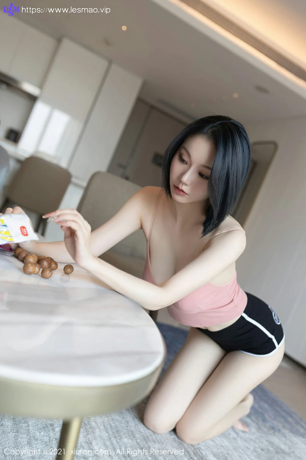 XiuRen 秀人 No.3996 借宿主题 安然Maleah 性感写真 - 69