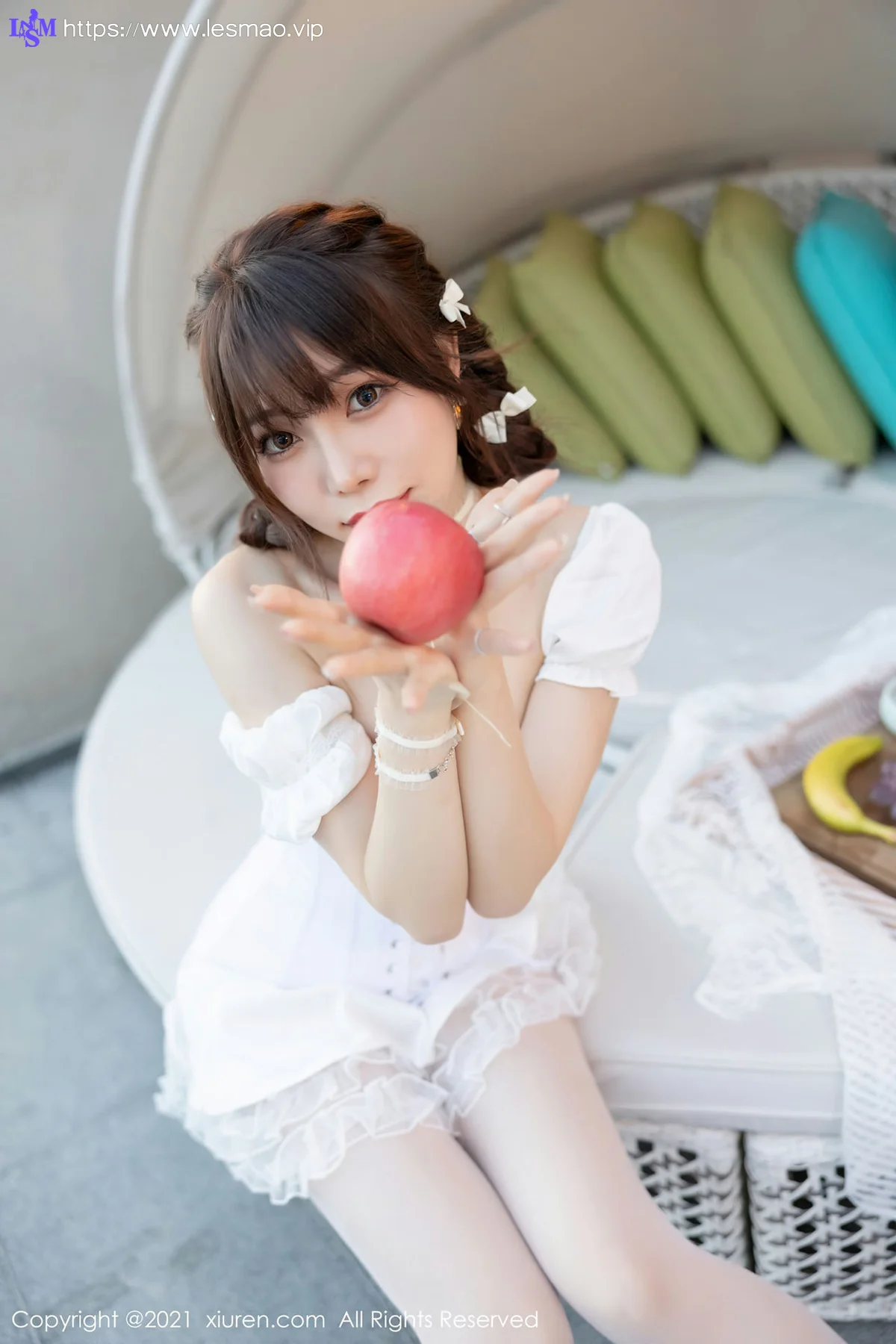 XiuRen 秀人 No.3998 女友下午茶 芝芝Booty 深圳旅拍 - 11