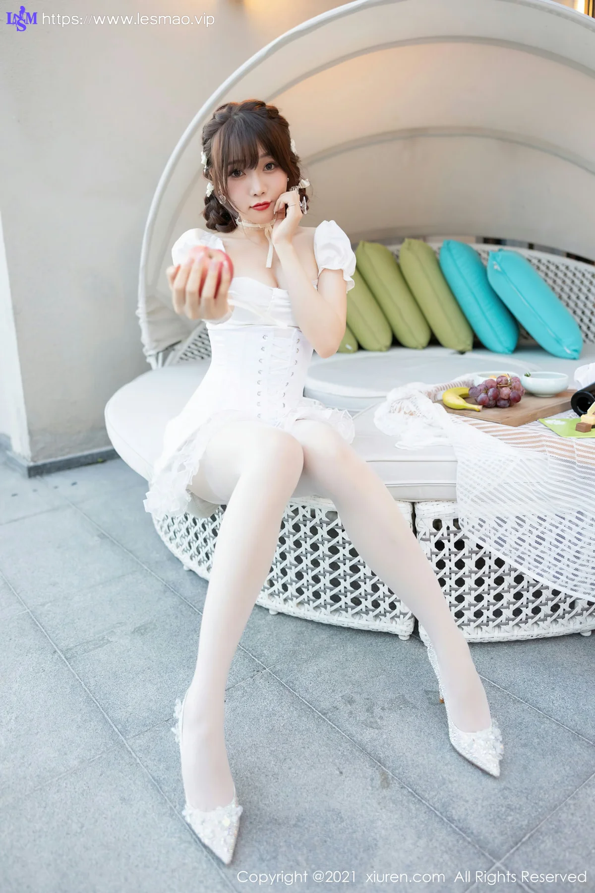 XiuRen 秀人 No.3998 女友下午茶 芝芝Booty 深圳旅拍 - 13