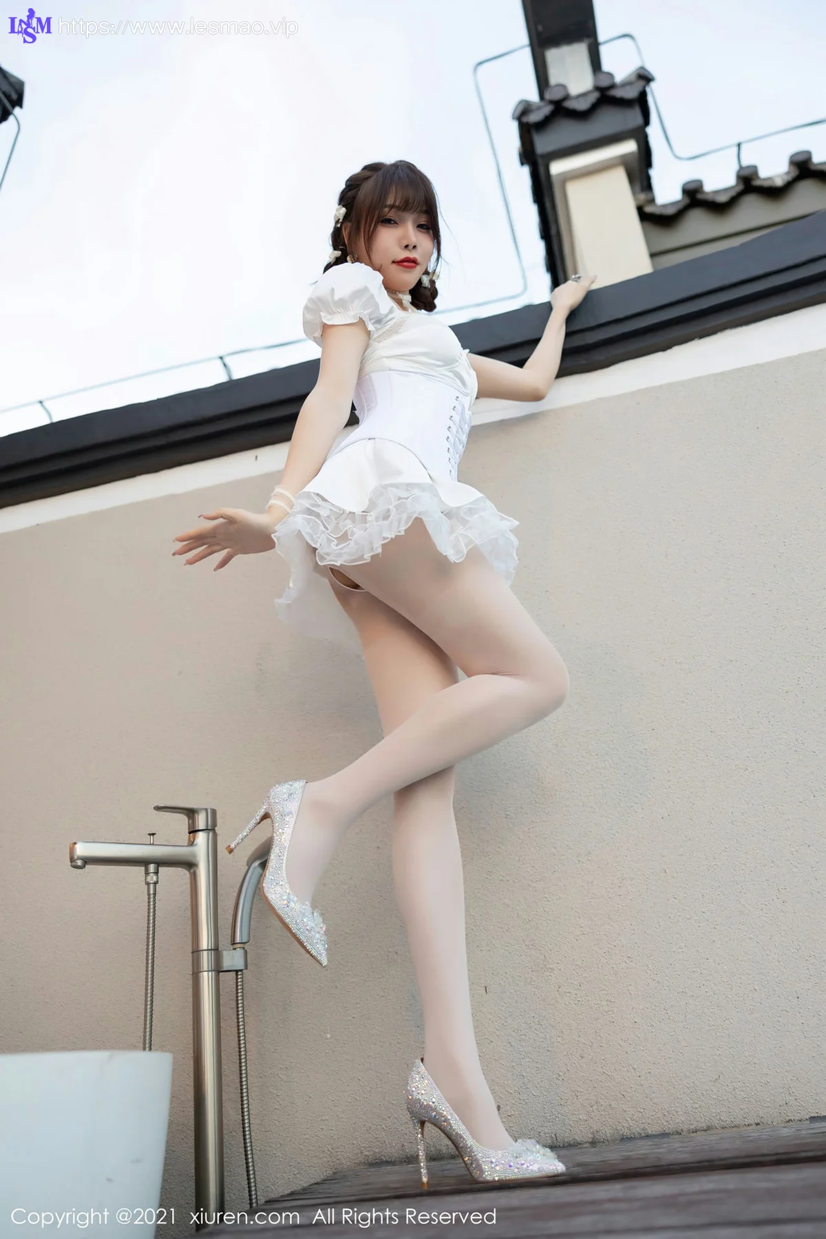 XiuRen 秀人 No.3998 女友下午茶 芝芝Booty 深圳旅拍 - 16