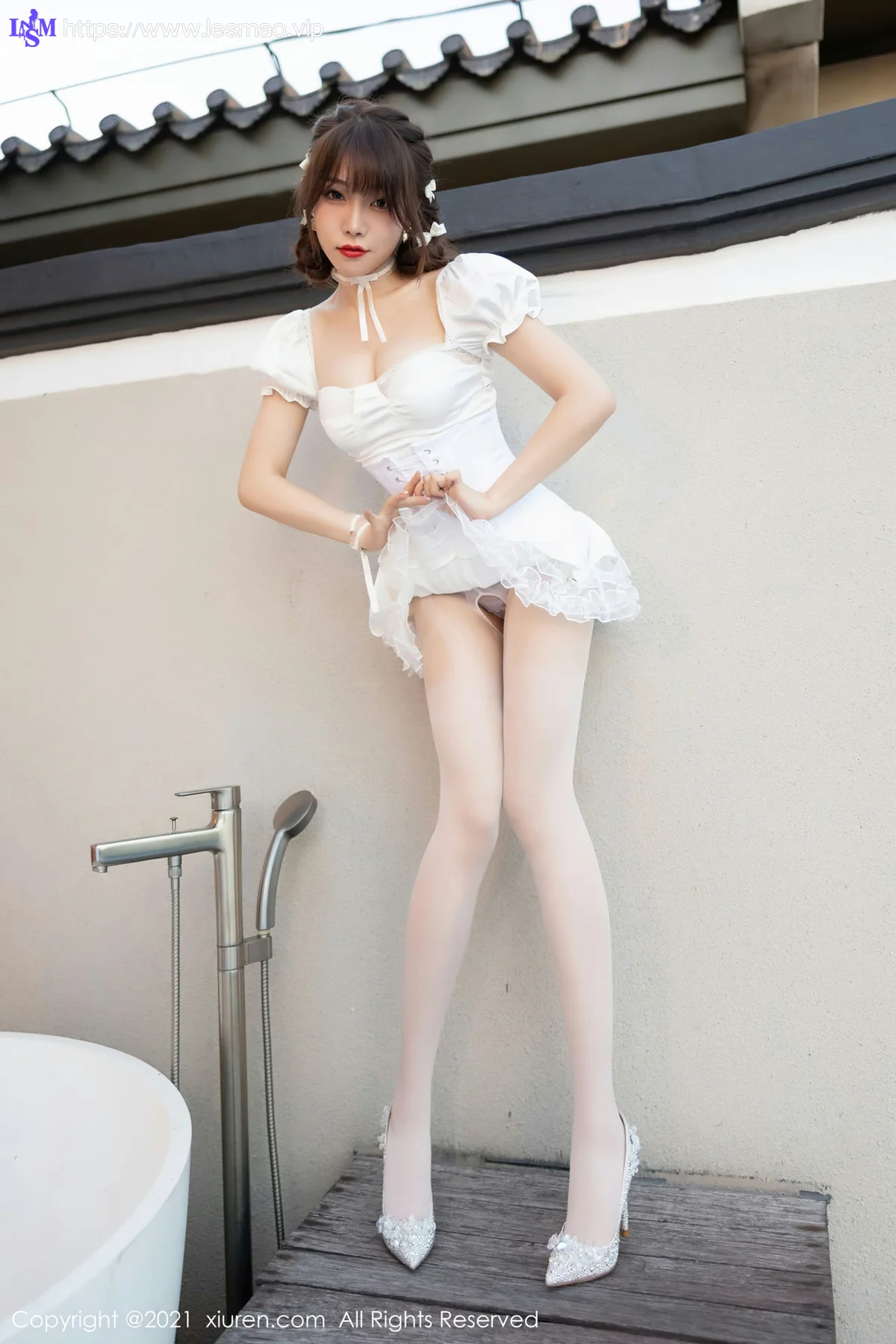 XiuRen 秀人 No.3998 女友下午茶 芝芝Booty 深圳旅拍 - 18