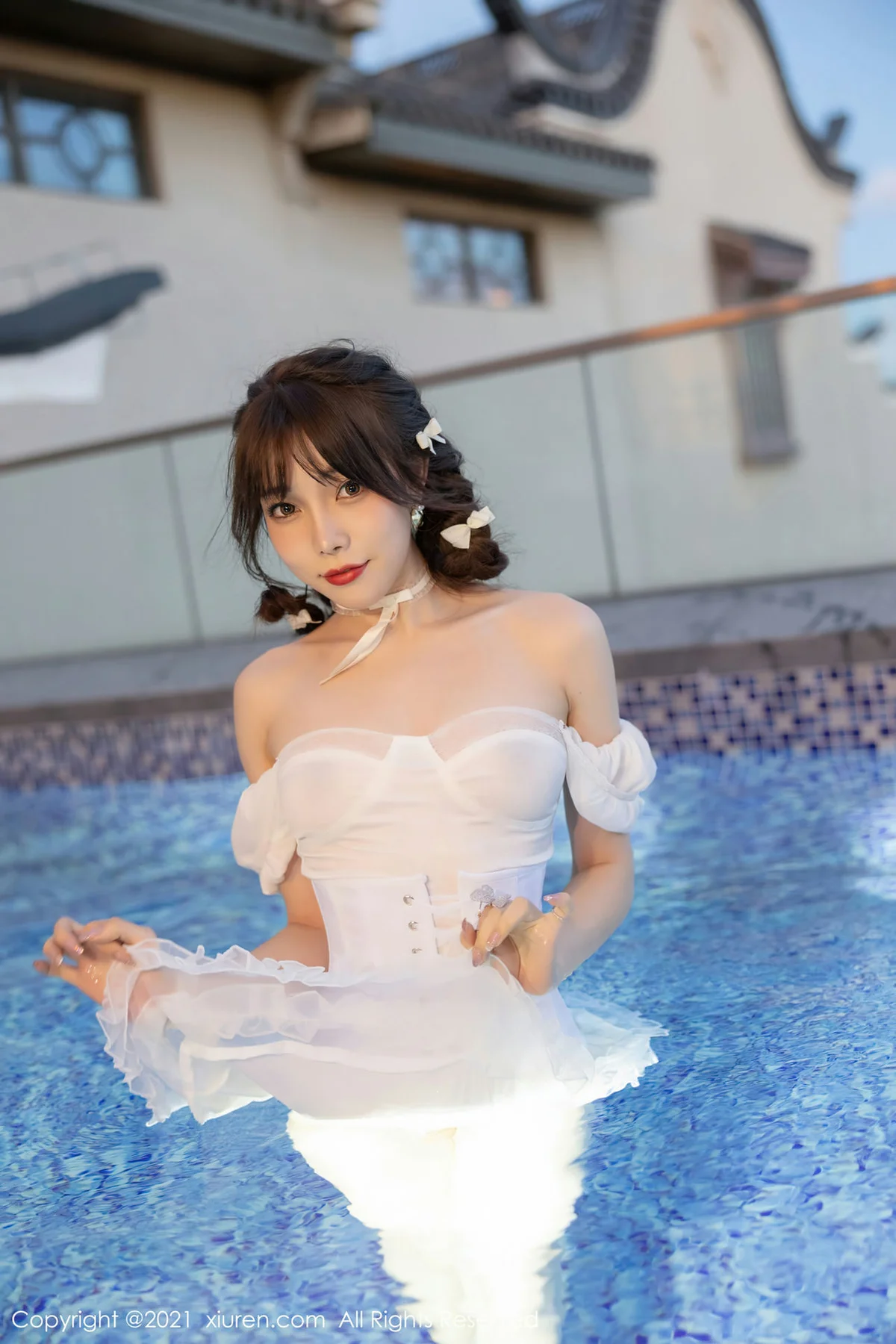 XiuRen 秀人 No.3998 女友下午茶 芝芝Booty 深圳旅拍 - 33