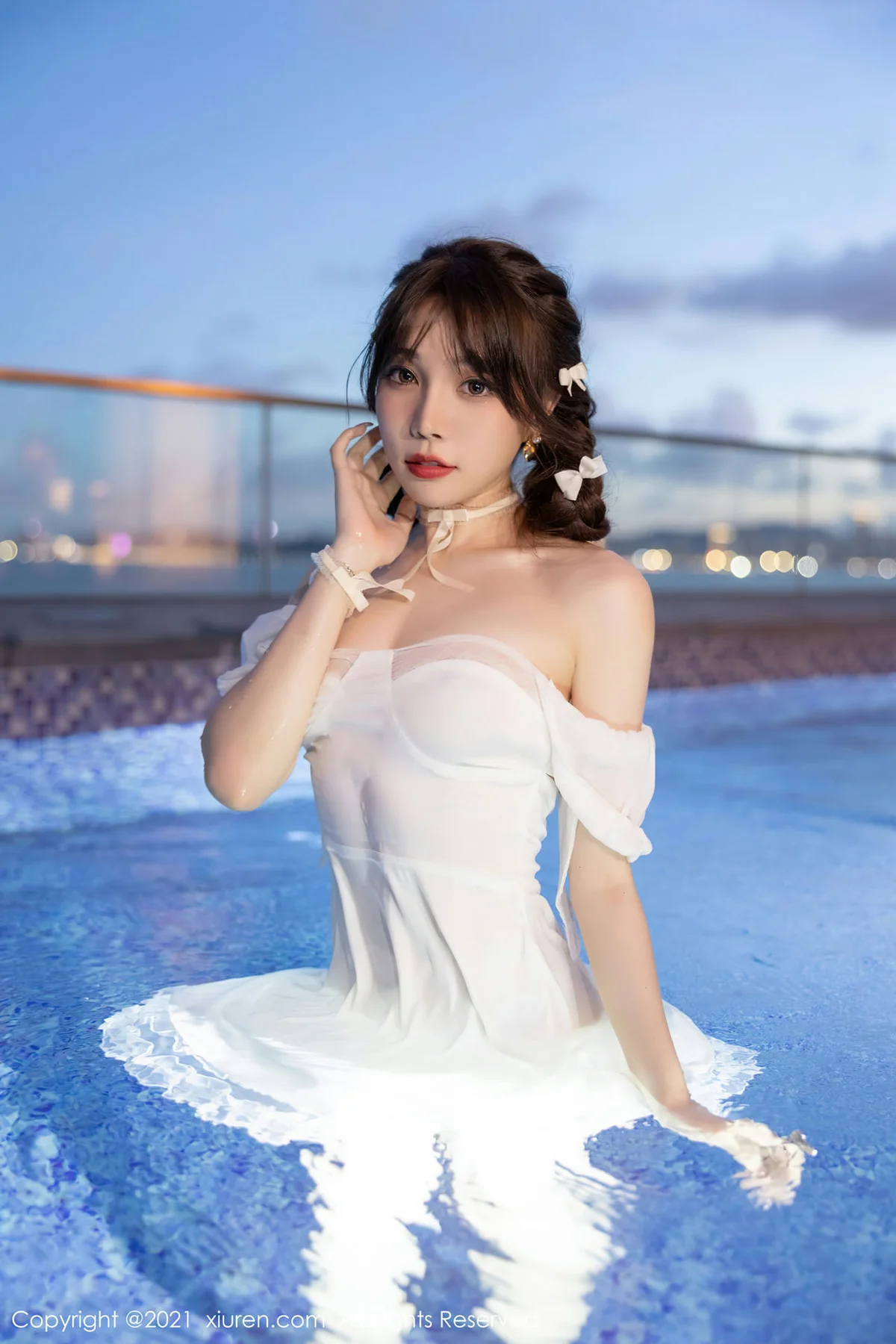 XiuRen 秀人 No.3998 女友下午茶 芝芝Booty 深圳旅拍 - 37