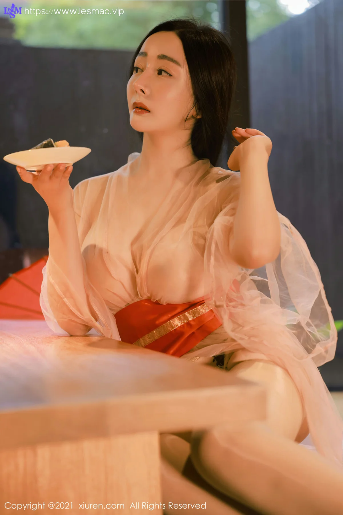 XiuRen 秀人 No.4002 日料店兼职 允爾 性感写真 - 33