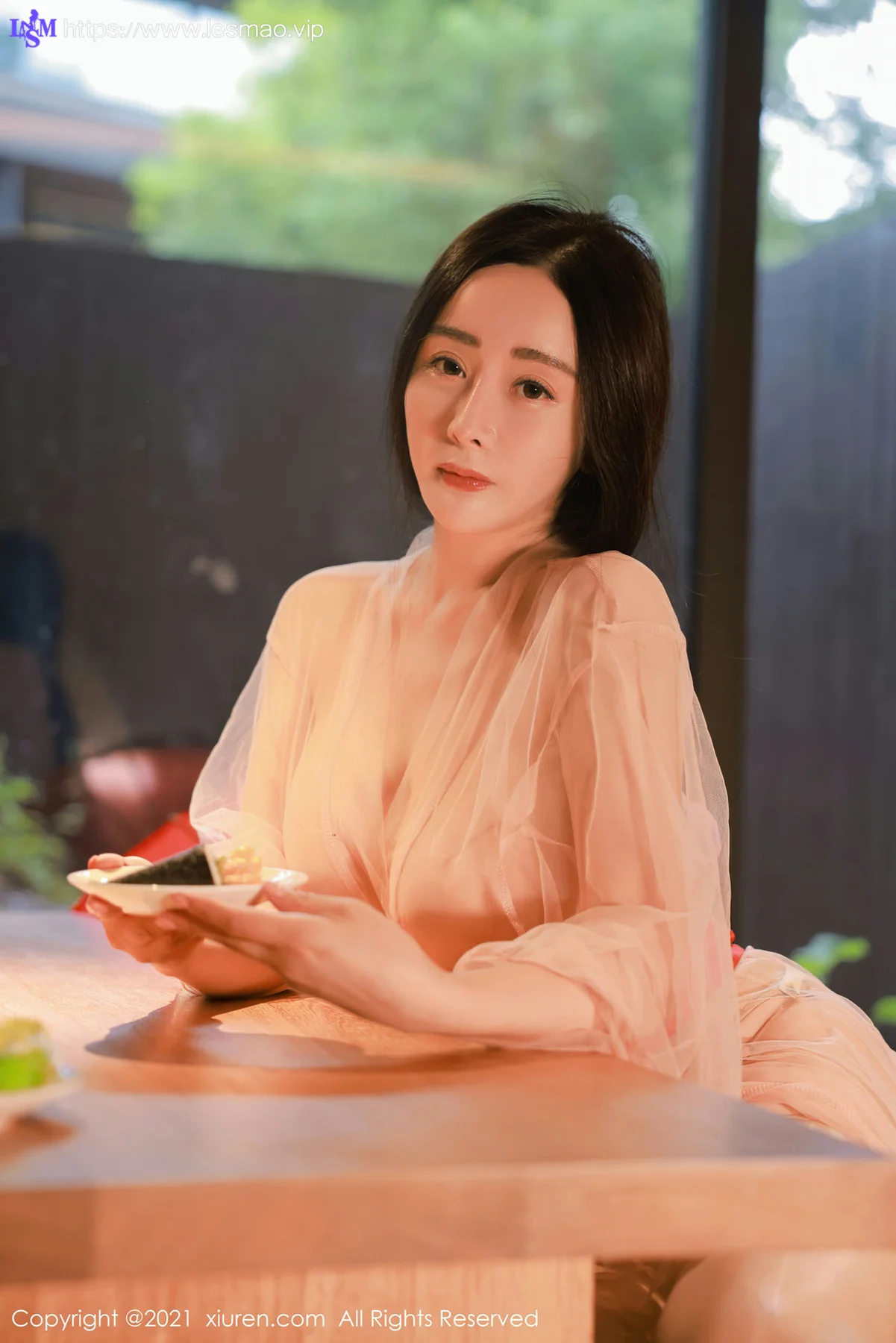 XiuRen 秀人 No.4002 日料店兼职 允爾 性感写真 - 36