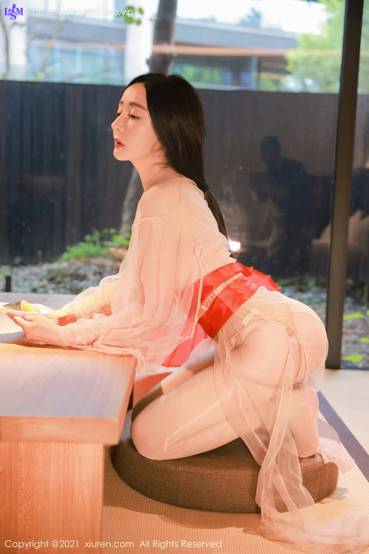 XiuRen 秀人 No.4002 日料店兼职 允爾 性感写真 - 37