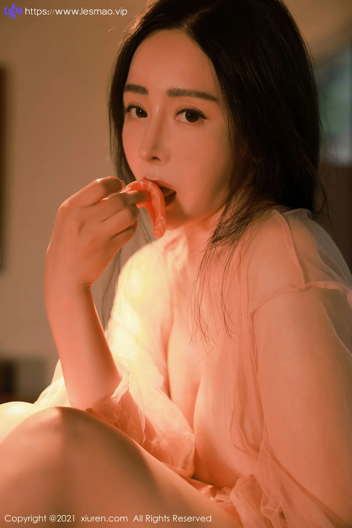 XiuRen 秀人 No.4002 日料店兼职 允爾 性感写真 - 71