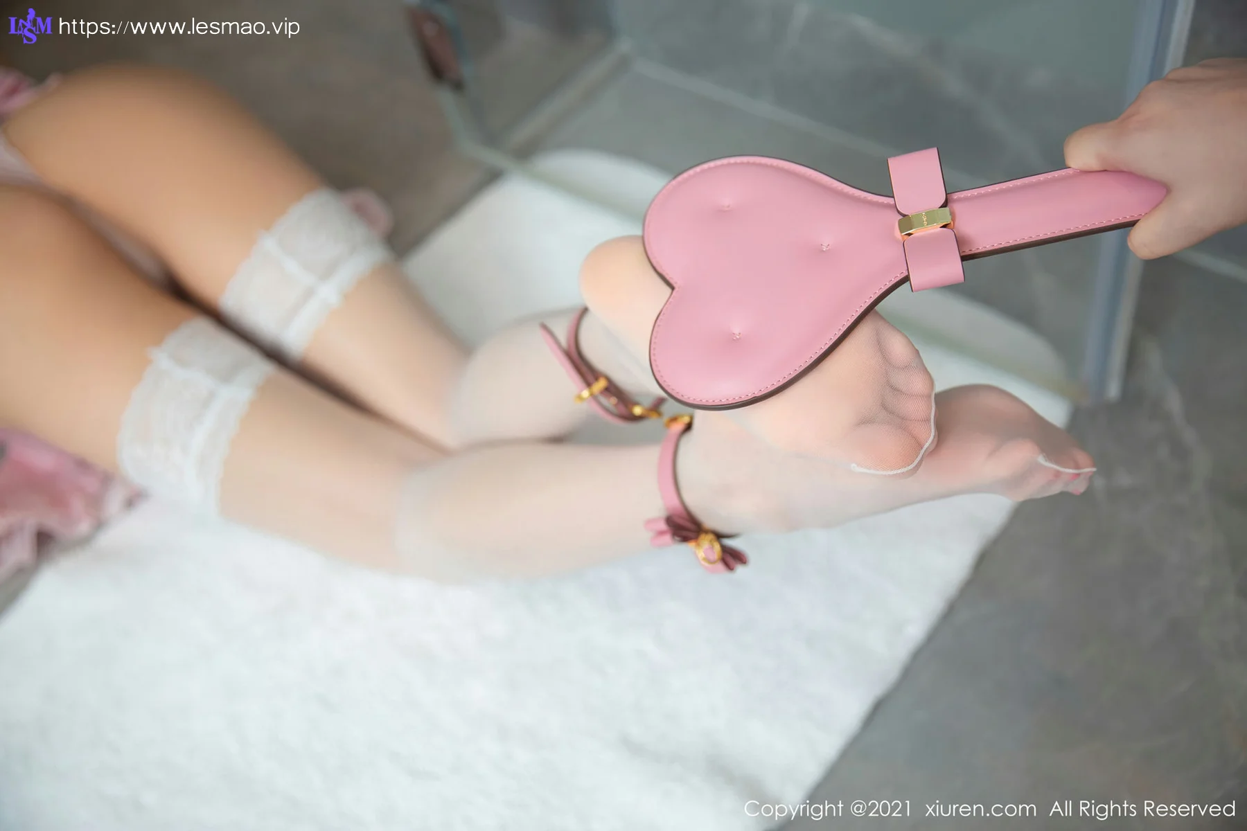 XiuRen 秀人 No.4028 爆乳女神 杨晨晨 俏皮制服 - 57