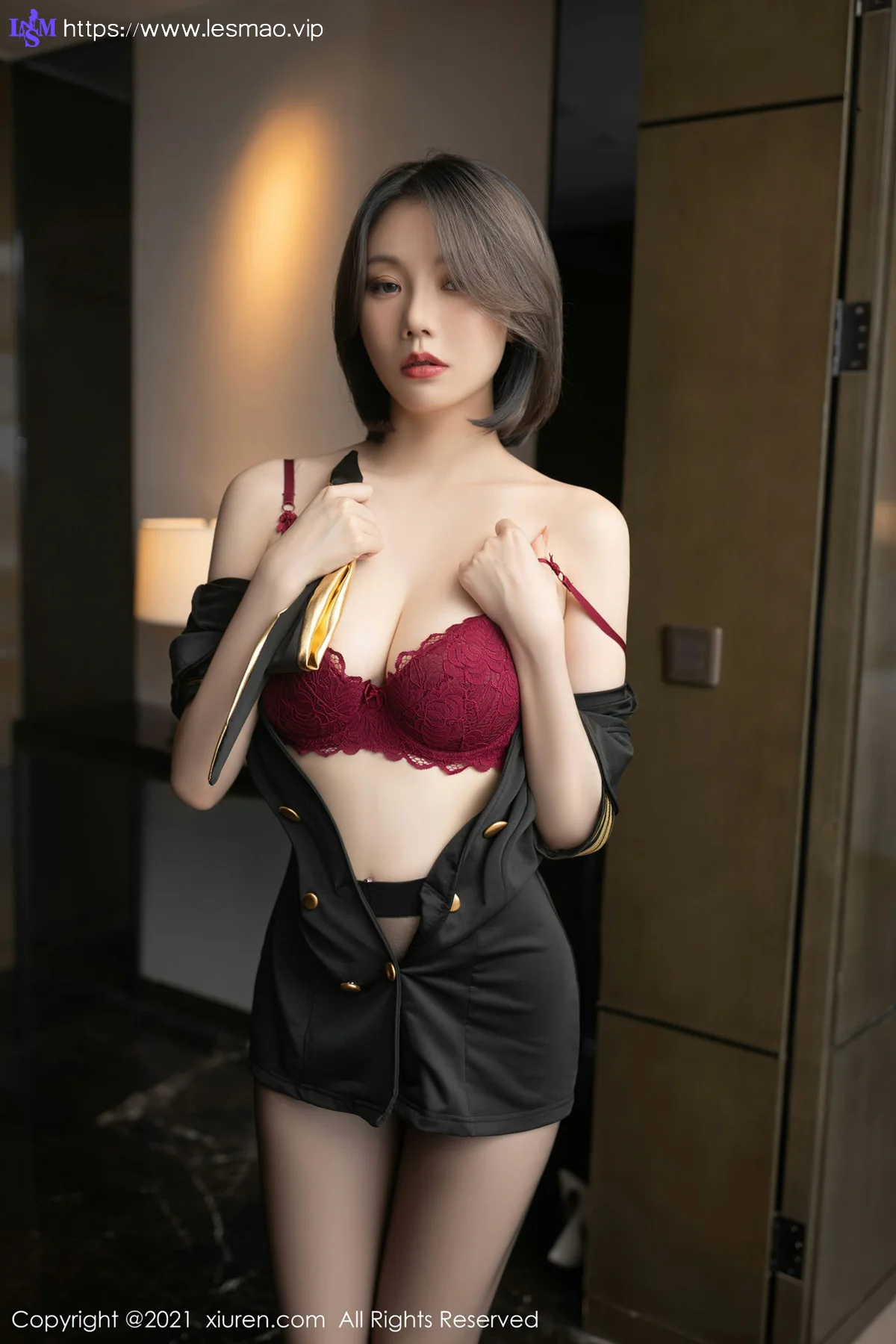 XiuRen 秀人 No.4034 性感空姐制服 安然Maleah 重庆旅拍 - 48