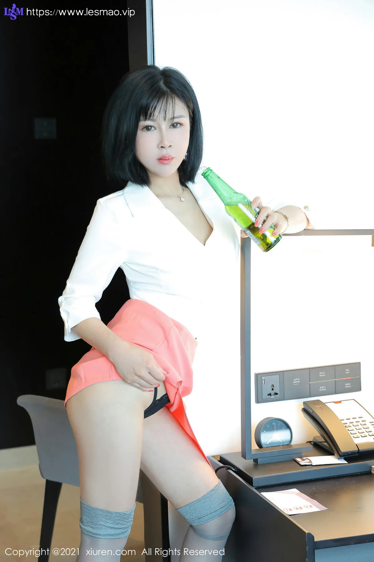 XiuRen 秀人 No.4047 新人模特 乖乖小野喵和Lucky沈欢欣 - 17