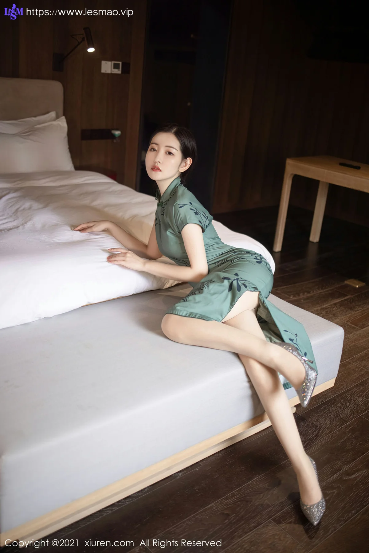 XiuRen 秀人 No.4048 韵味旗袍  沈梦瑶 性感写真2 - 21