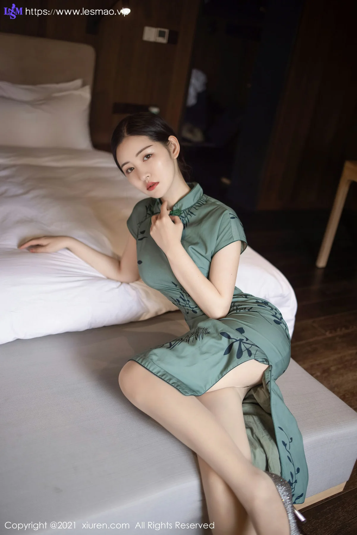 XiuRen 秀人 No.4048 韵味旗袍  沈梦瑶 性感写真2 - 22