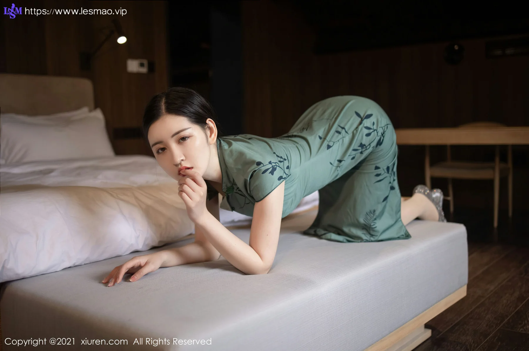 XiuRen 秀人 No.4048 韵味旗袍  沈梦瑶 性感写真2 - 24