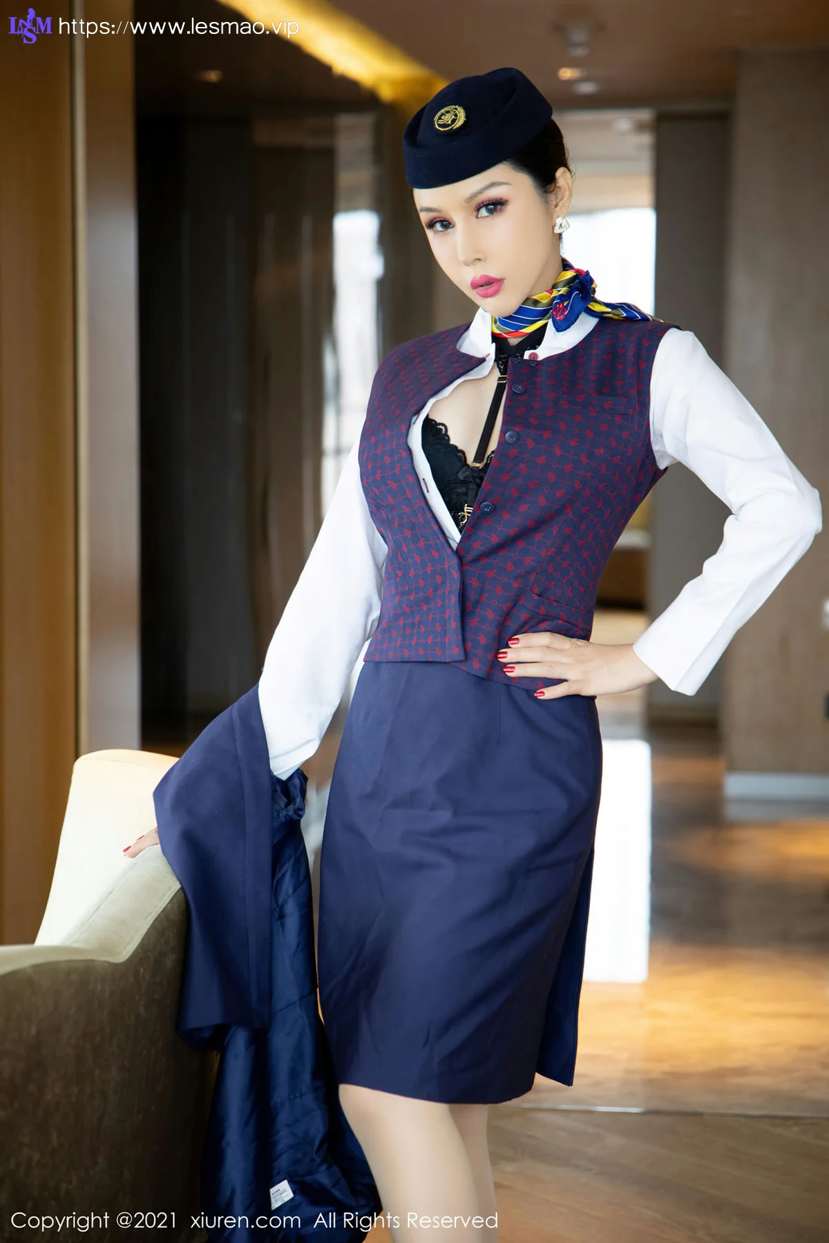 XiuRen 秀人 No.4050 空姐制服 田冰冰 三亚旅拍写真3 - 22