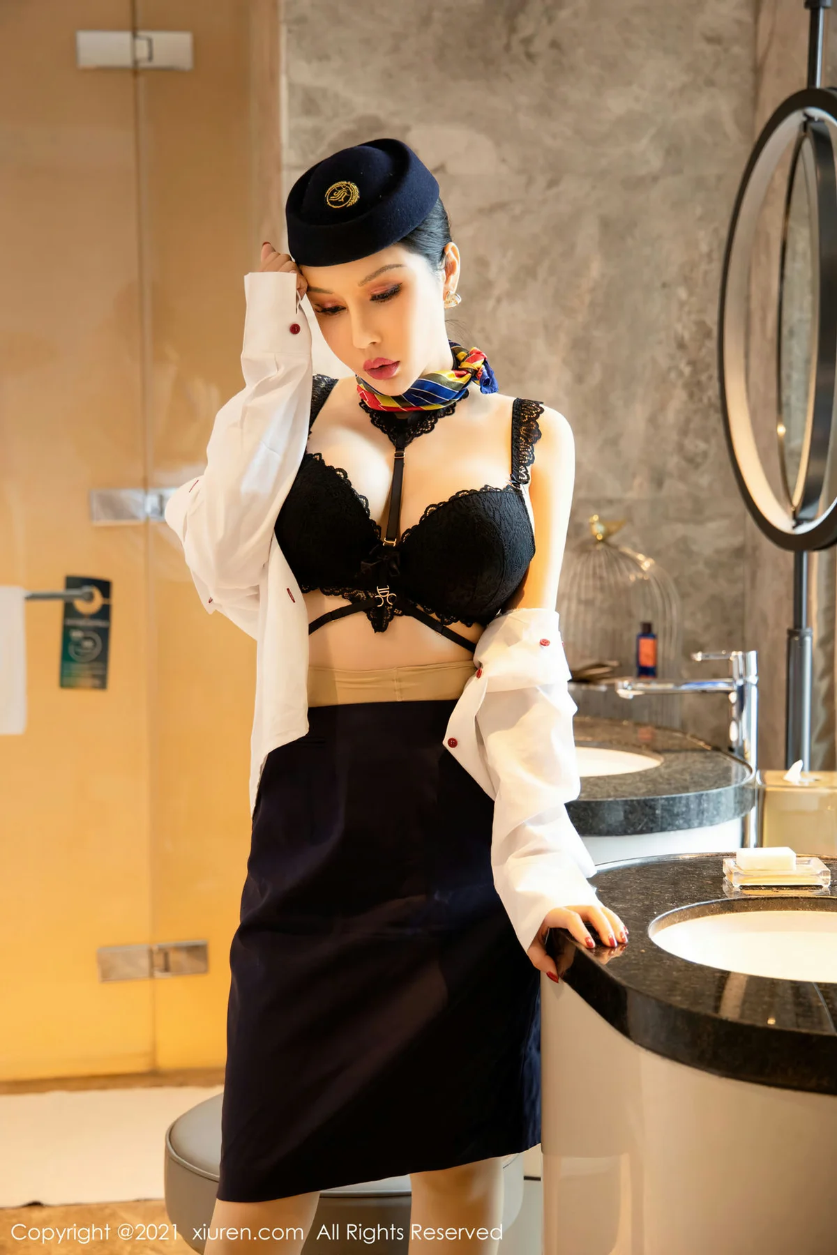 XiuRen 秀人 No.4050 空姐制服 田冰冰 三亚旅拍写真3 - 47