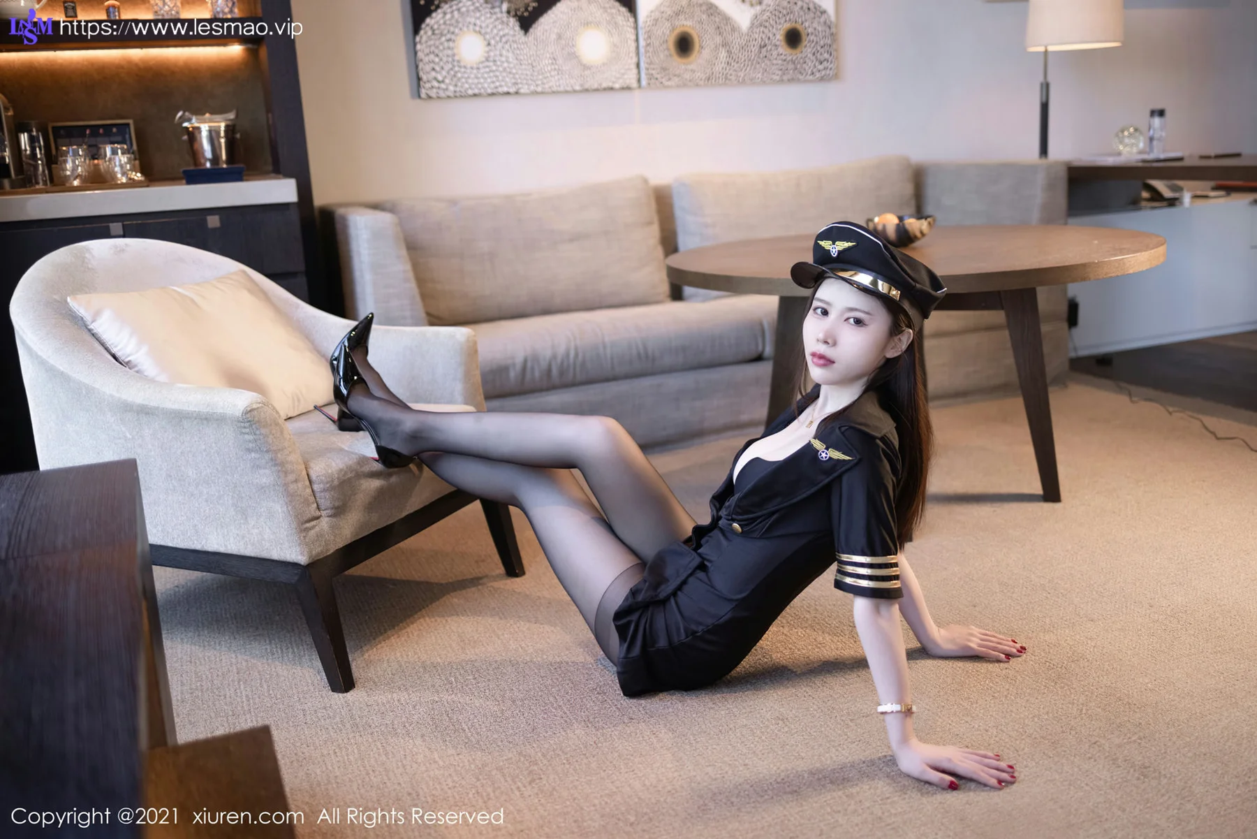 XiuRen 秀人 No.4062 制服黑丝魅惑 吴雪瑶 性感写真3 - 17